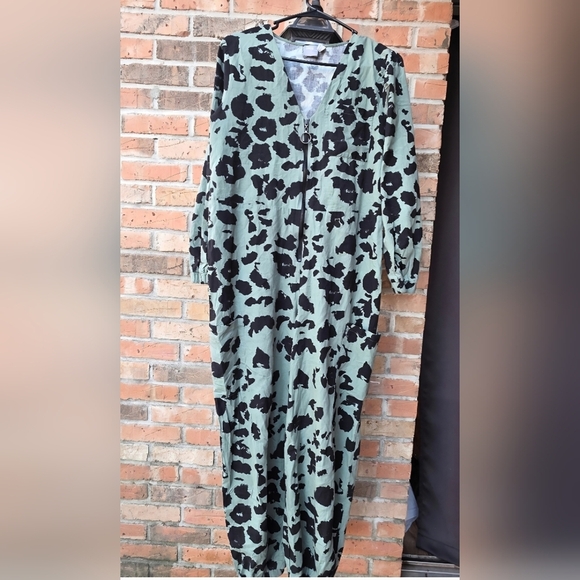 ASOS Black and Green Long Sleeve Jumpsuit - Picture 5 of 5